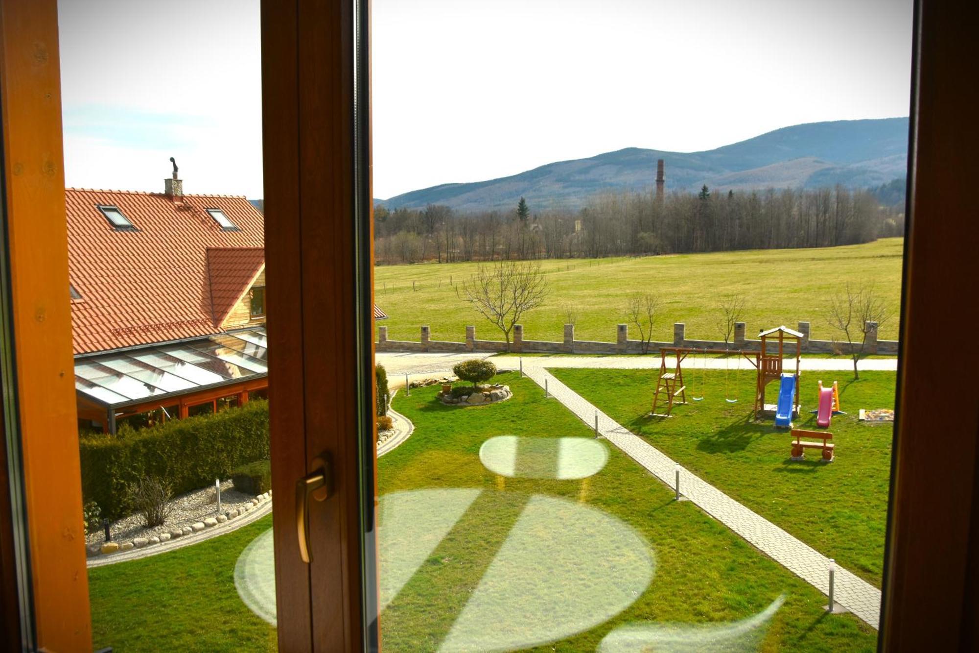 B&B Dom Z Bali Miłków Exterior foto